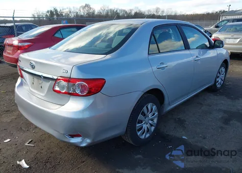 2013 Toyota Corolla Le z USA, uszkodzony, nr VIN 2T1BU4EE1DC015336